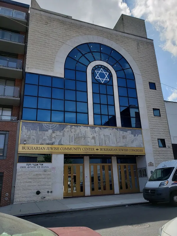 Traditional Bukharan Jewish family in ornate festive clothing
