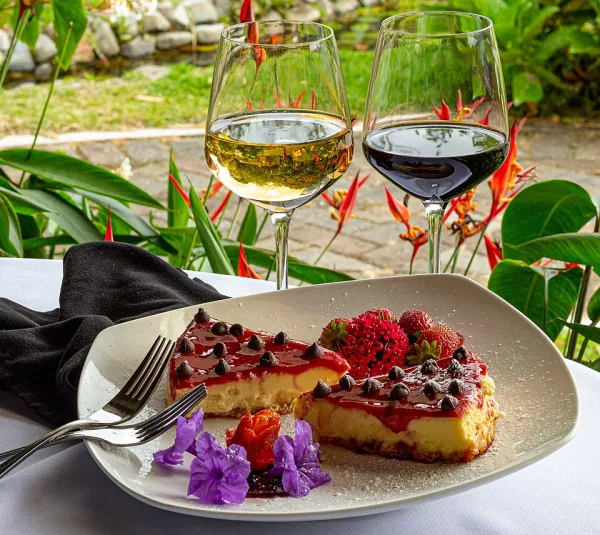 No-bake cheesecake topped with fresh strawberries