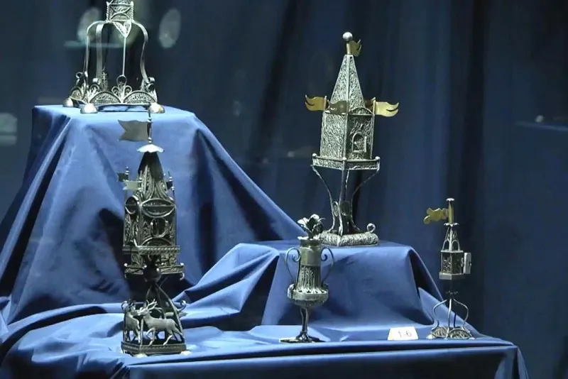 Ornate silver spice box (besamim) used during the Havdalah ceremony