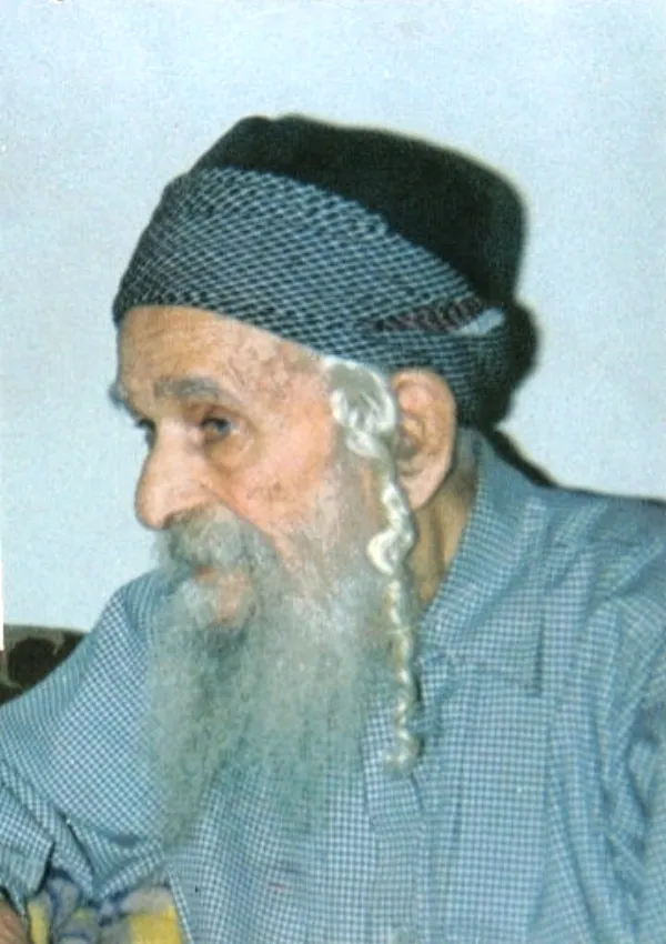 A handwritten Yemenite Torah scroll with distinctive calligraphy