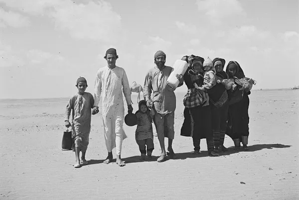 Yemenite Jewish immigrants arriving in Israel during Operation Magic Carpet, 1949